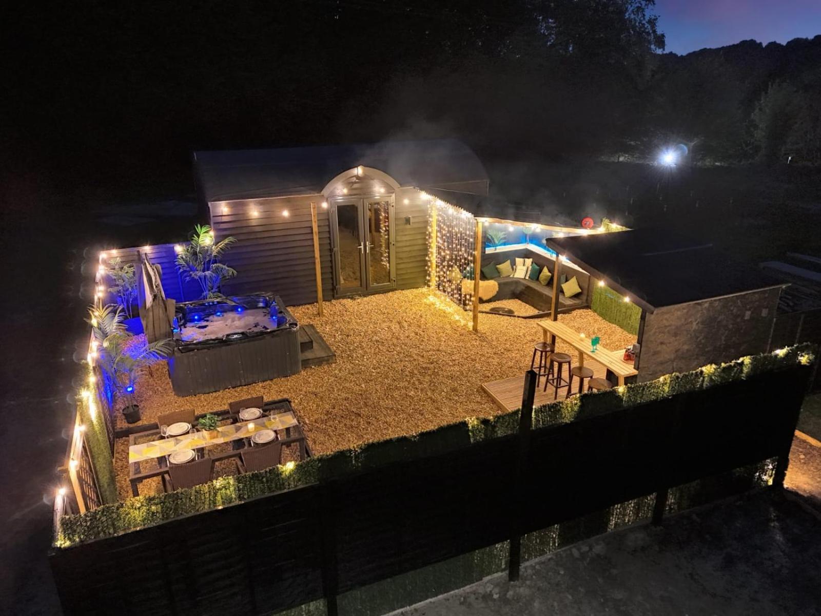 The Lodge At The Outside Inn Mountfield Extérieur photo