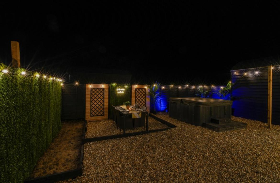 The Lodge At The Outside Inn Mountfield Extérieur photo